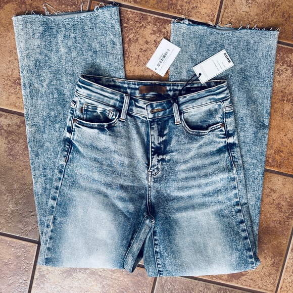 Judy Blue The It Girl Wide Leg Jeans - 7/28 - Picture 5 of 7